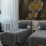 7 Bed and breakfast 3*