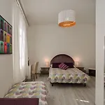 Bed and breakfast 7