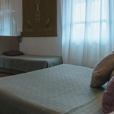 Oda ve Kahvaltı 7 Pisa