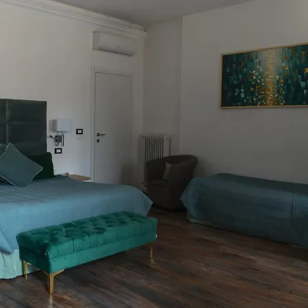 Bed & Breakfast 7 3*