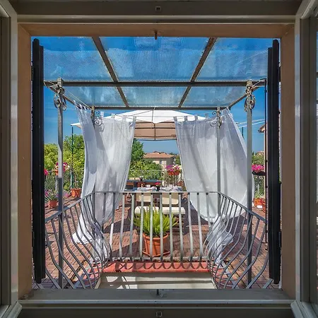 7 Bed & Breakfast Pisa
