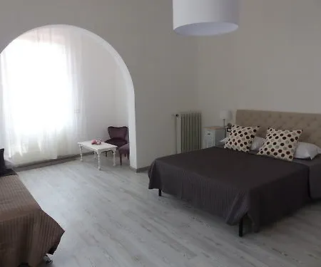 7 Bed & Breakfast 3*